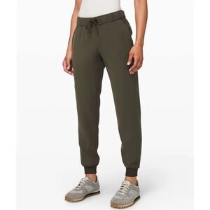 Lululemon On The Fly Joggers Green